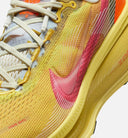 Vomero 18 SE Mens Lifestyle Shoe - Yellow Solar Orange