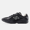 New Balance 204L - Black Chalk